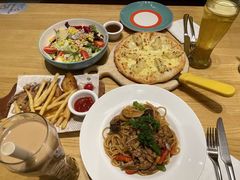 -菲滋意式休闲餐厅(北仑银泰城店)