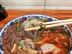 -叶新小吃店(来凤小区总店)