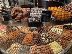 -Laderach 莱德拉(上海环贸iapm店)