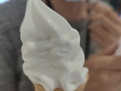 -朱古力纯K量贩式KTV(国庆中路店)