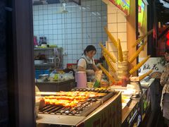 自助取餐区-东关街美食广场