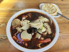 -不起眼麻辣烫凉皮店