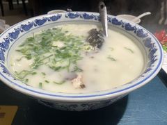 -南京金牛湖巨碗鱼头