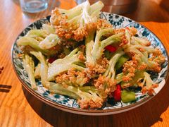 椒盐花菜-去茶去餐厅(中央大街店)