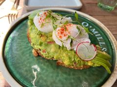 牛油果温泉蛋吐司-O'mills Sourdough Bakery&Bistro(永嘉路店)