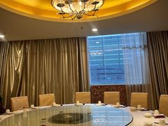 -御满江海鲜酒家(洛溪新城店)