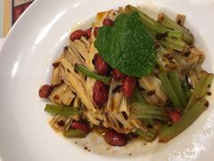 葱油黄金豆皮-弄堂小笼包(西青中北永旺购物中心店)