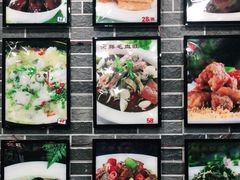 -春天里·老街坊餐厅(港隆广场店)