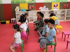 -海天商务大厦-地上停车场