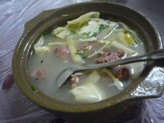 馄饨老鸭煲-老品芳