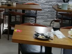 -黄阿姨锅贴大王(万航渡路店)