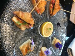 煎带子配三文鱼子+迷你可颂配西班牙火腿-上海苏宁宝丽嘉酒店·Cafe Bellagio西餐厅