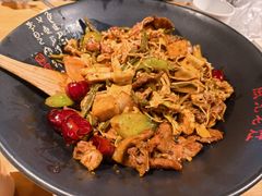 -风光老灶麻辣香锅(大成路翠微百货店)