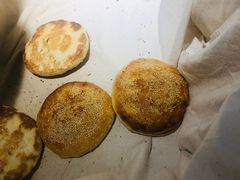 -三兄弟高炉烧饼