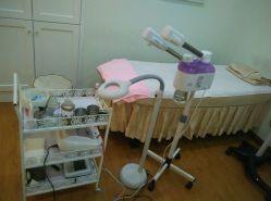 -苗方清颜专业祛痘养生