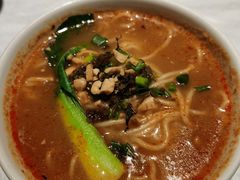 重庆地地道道的担担面-雲蜀龙阁·金牌水煮鱼(方庄店)