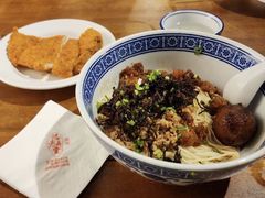 -沪西老弄堂面馆(定西路店)