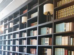 -喜鹊愉家酒店(郑州曼哈顿博览中心地铁站店)