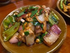 苗家小炒肉-苗湘食府(十年店)