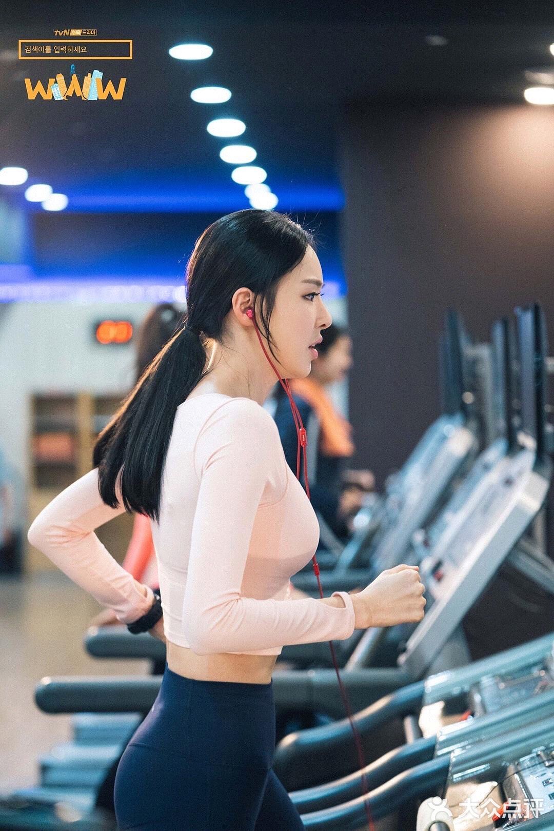 关键时刻帅得不要不要的超爱李多喜演的车贤