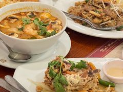 -Thai Pothong Restaurant