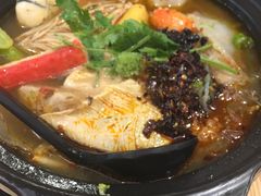 -Hi Joopo Hot Pot 吉阿婆麻辣烫