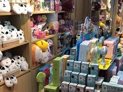 -LuOne凯德晶萃广场(徐家汇路店)
