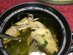本鸡煲-宾湖农庄·农场特色(太湖龙之梦店)