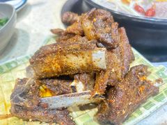 烤羊排-九寨特色牦牛肉汤锅 羊肉汤锅