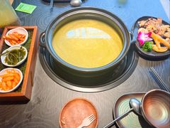 -一朵菌·野生菌探索家火锅(南亚店)