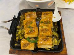 铁板酸菜酿豆腐-鹭园酒家·四十年老字号