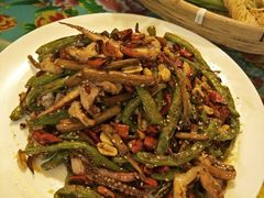 -闯关东东北农家菜(崂山石老人店)