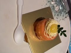 -雍容荟帝王蟹活龙虾展台自助(IFS黑金店)