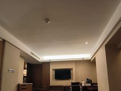 -广州中心皇冠假日酒店