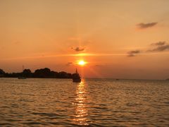 -Sunset Bar(丹绒亚路香格里拉店)