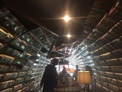 -钟书阁(珍园店)