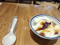 -云阿蛮云南生烫牛肉米线(奉贤路店)