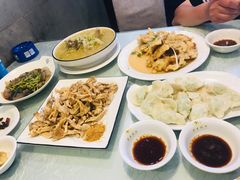 -黄家饺子东北特色菜馆(湖滨商业街店)