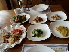 底菜-紫霞门韩国料理烤肉(深南东路店)