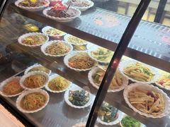 特色小食-金杨拉面王小吃面馆·牛三宝面·红烧牛肉粉