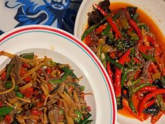 -川流不息·地道川菜·小龙虾(新松江路店)