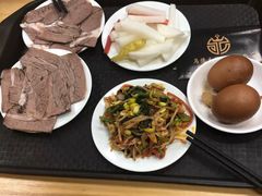 -马德元纯汤牛肉面(太奥广场店)