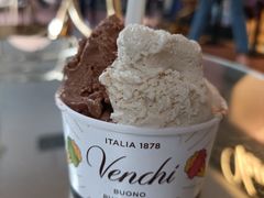 -VENCHI 闻绮(上海佛罗伦萨小镇店)