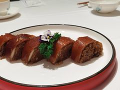 炭烧脆皮有米猪-广州酒家(中华广场店)