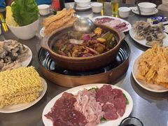 -胡须佬鸡煲四季火锅店(石厦西村直营店)