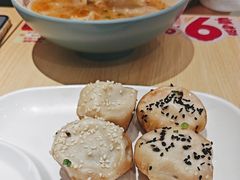 -小杨生煎(浦江欢乐颂店)