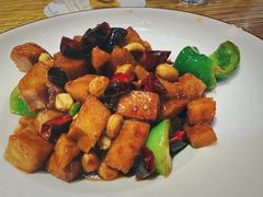 -一盏明灯全素斋(五爷庙店)