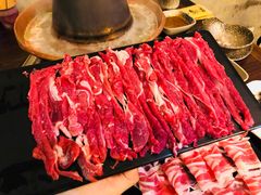 鲜切羊腿肉-臻馆小龙虾