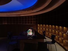 -新华文创·光的空间