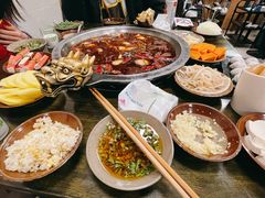 -黄潇洒老火锅(九眼桥宏济巷店)